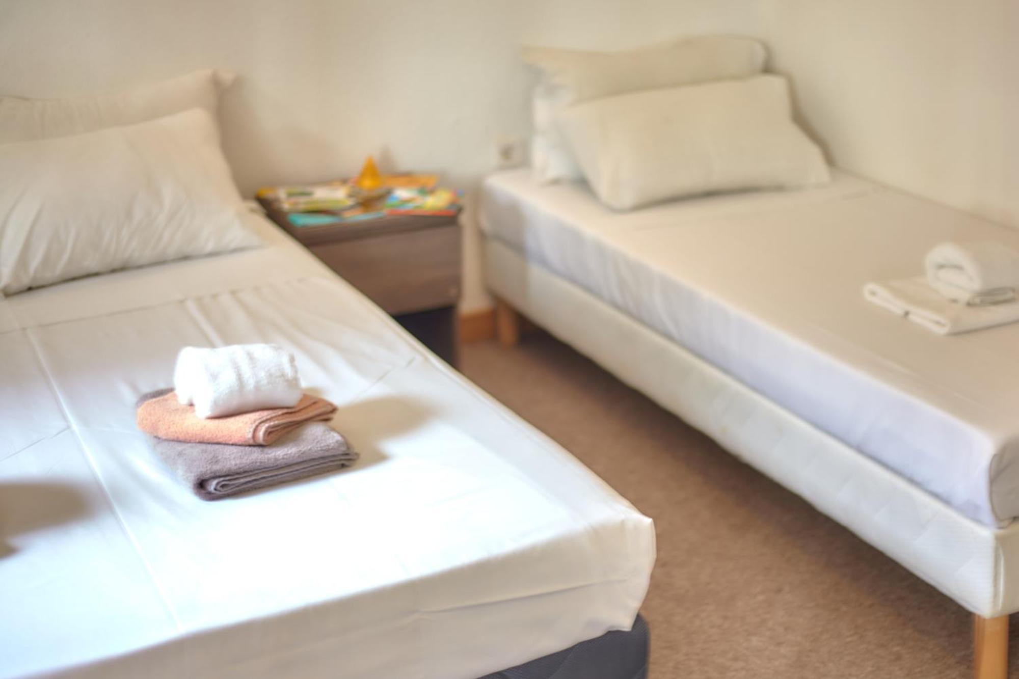 Hotel La Voile Bleue La Richardais Екстериор снимка