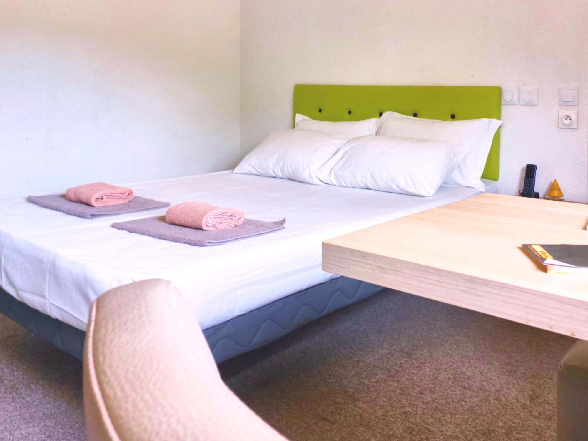 Hotel La Voile Bleue La Richardais Екстериор снимка
