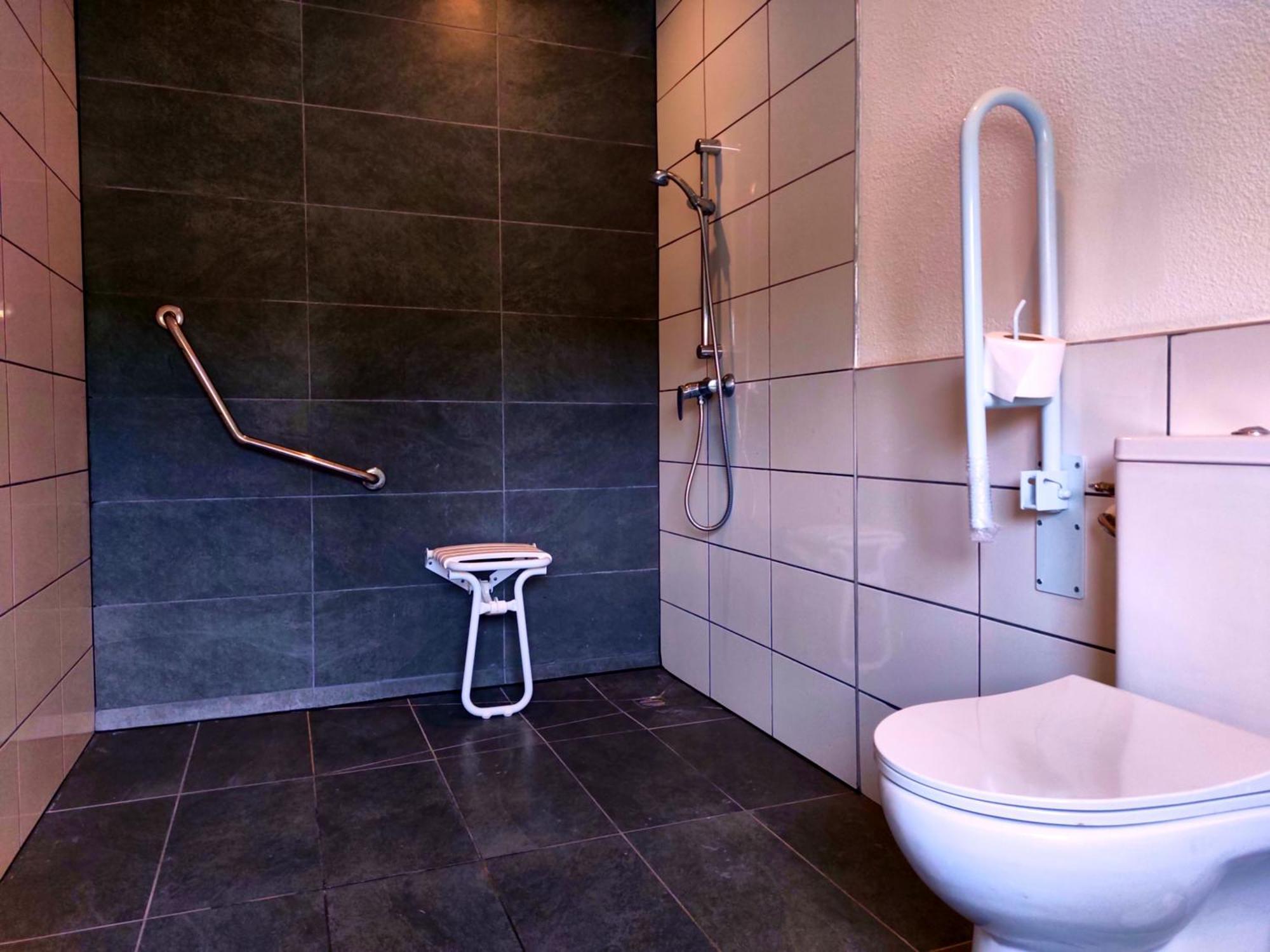Hotel La Voile Bleue La Richardais Екстериор снимка
