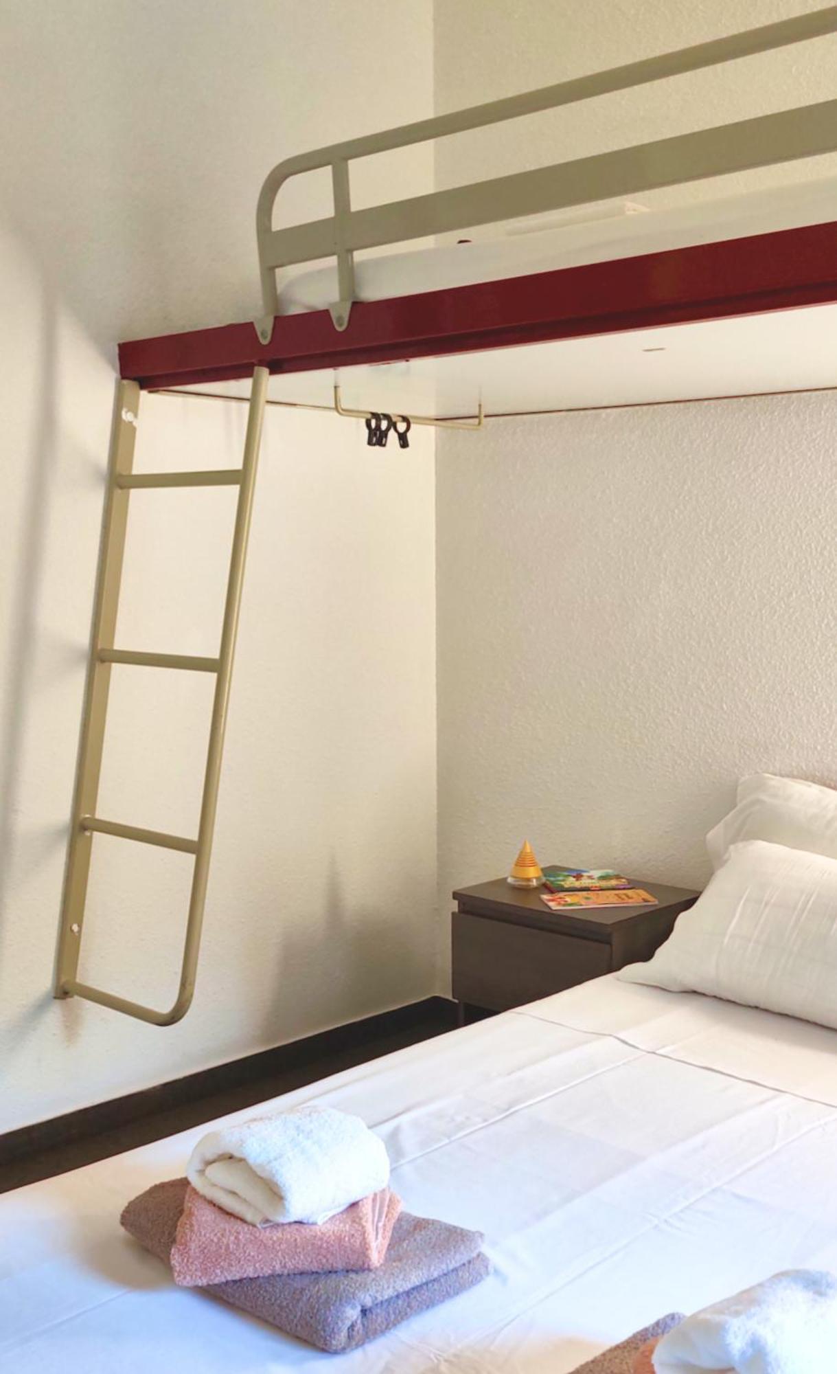 Hotel La Voile Bleue La Richardais Екстериор снимка