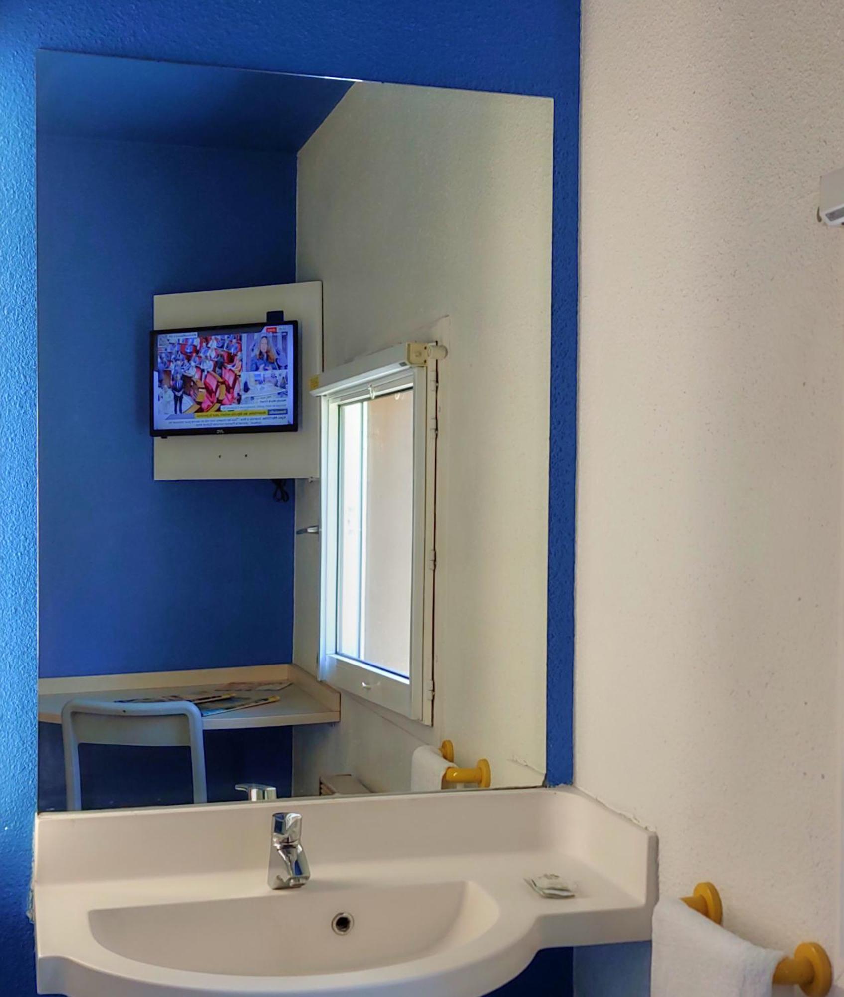 Hotel La Voile Bleue La Richardais Екстериор снимка