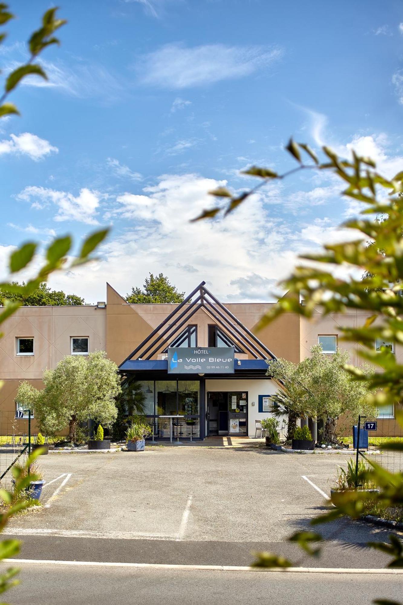 Hotel La Voile Bleue La Richardais Екстериор снимка