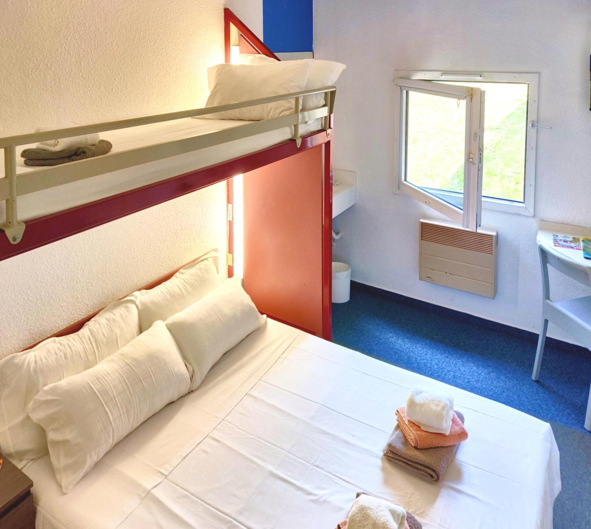 Hotel La Voile Bleue La Richardais Екстериор снимка