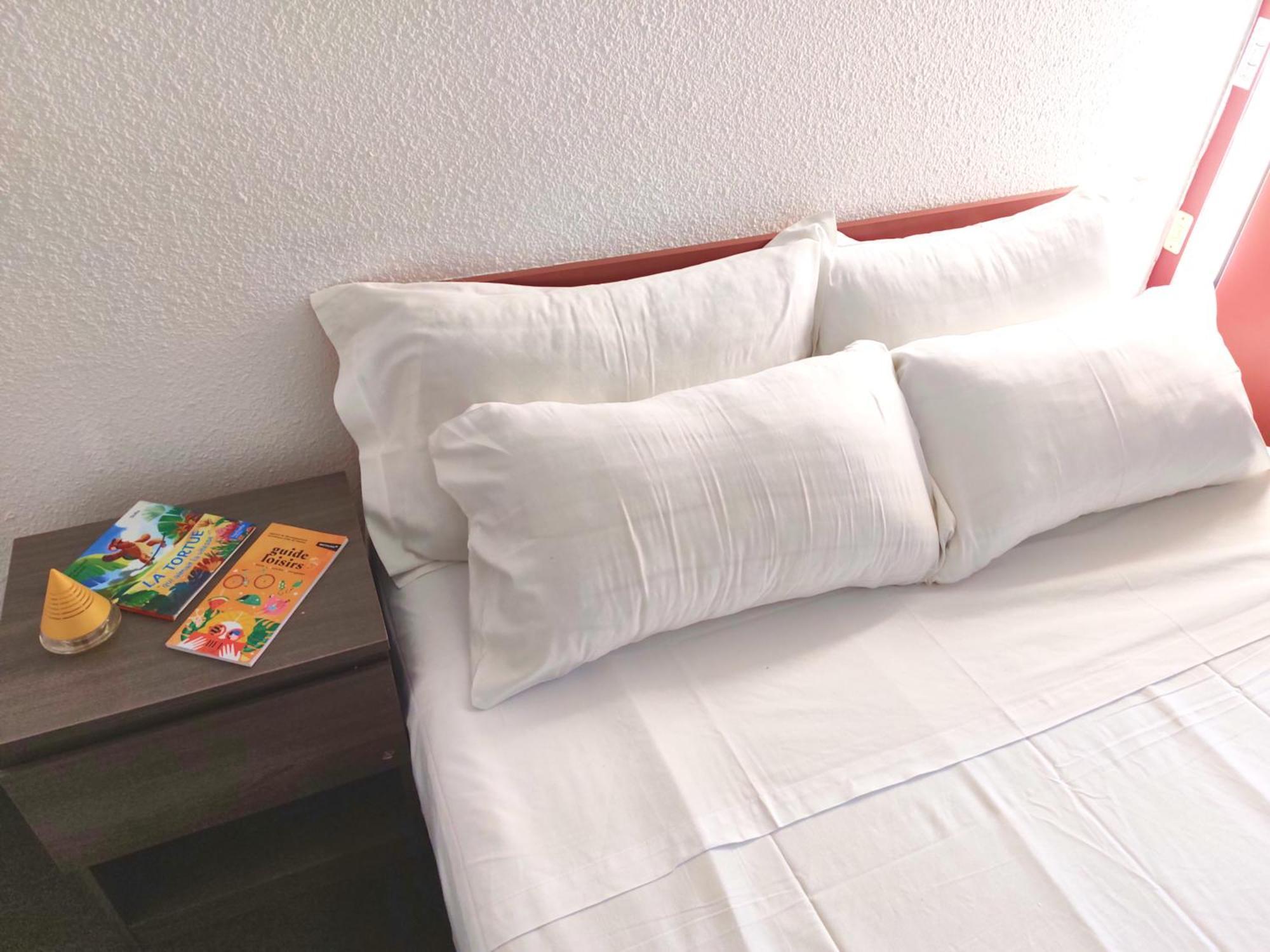 Hotel La Voile Bleue La Richardais Стая снимка